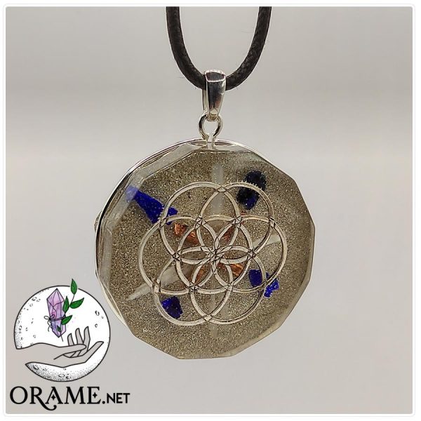 orgonite pendentif graine de vie symbole pierre selenite lapis lazuli pierre decagone energie vue01